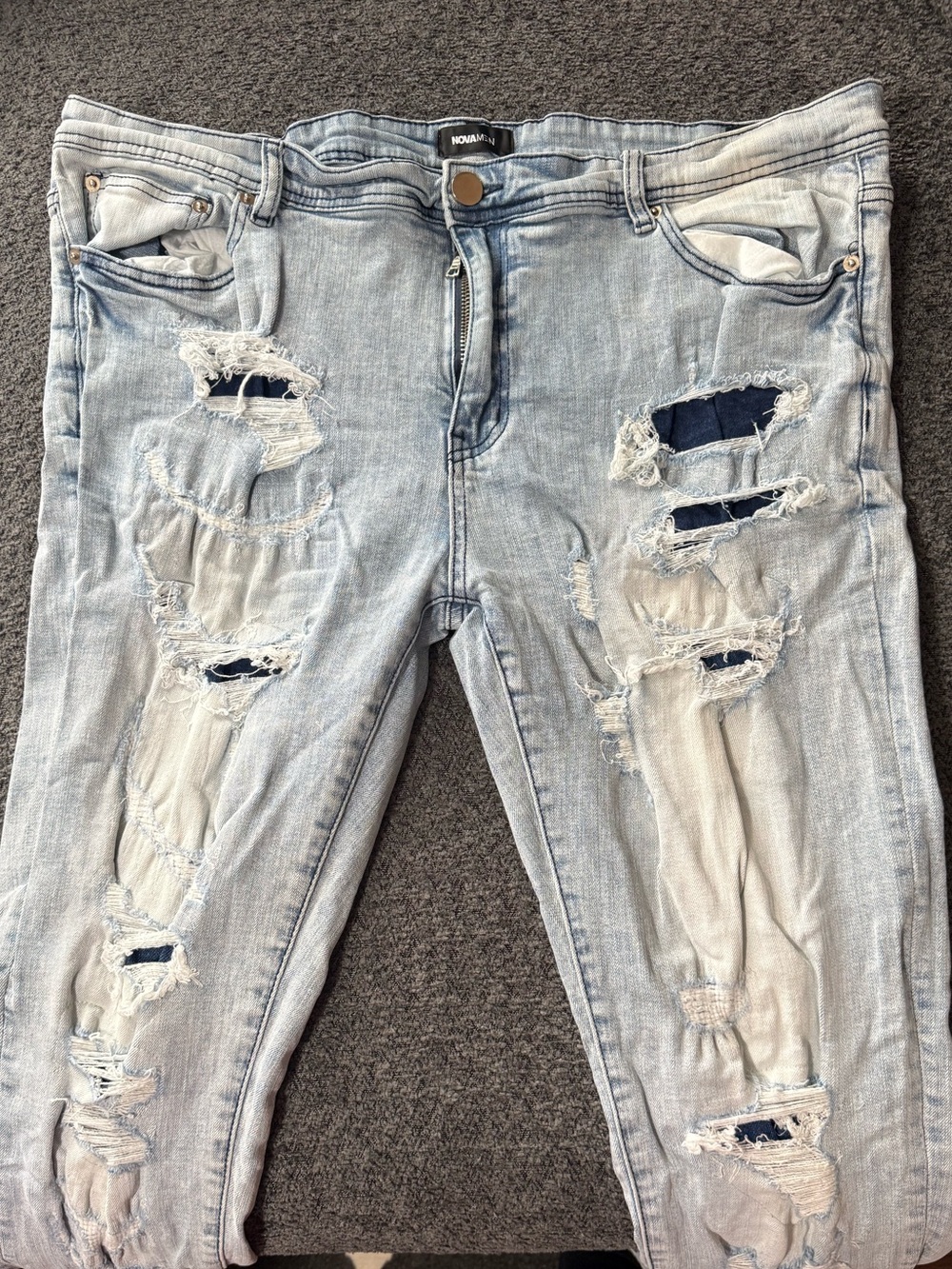 Men’s Light Wash Distressed Ripped Jeans